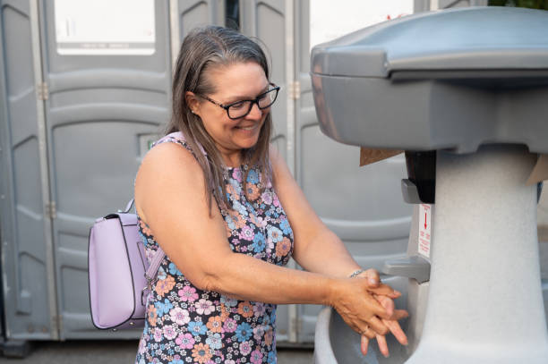 Best Luxury portable toilet rental  in Harb, OR